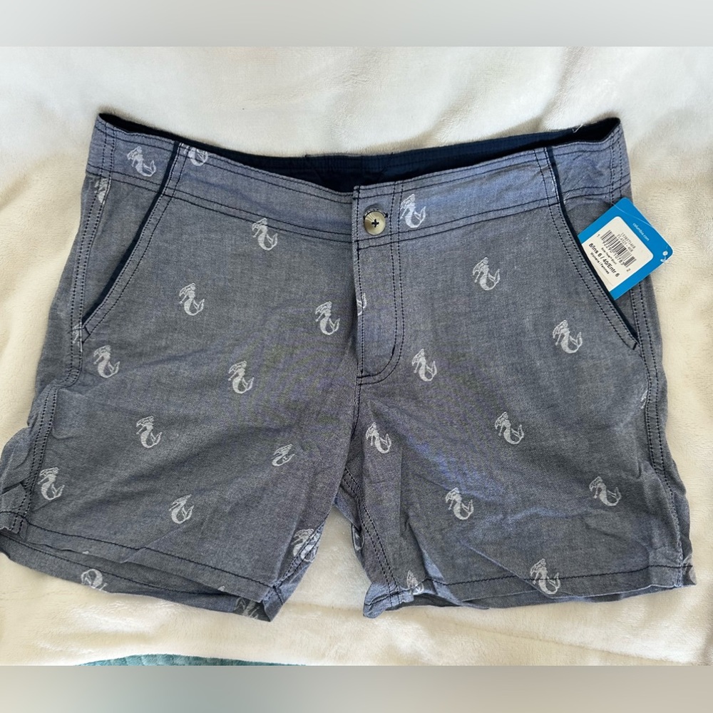 PFG shorts NWT size 10